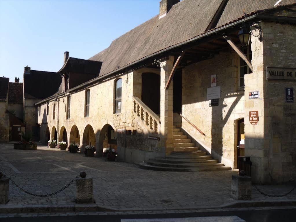 Hotel Le P'Tit Monde Montignac-Lascaux Bagian luar foto